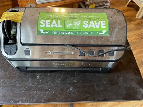 FOOD SAVER VACUUM SEALER