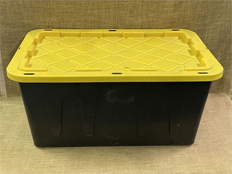 27 Gallon Tough Box Lidded Tote - 30x20x14