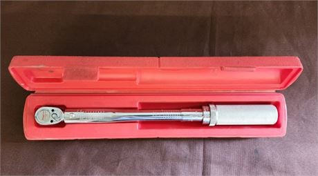100Lb Snap-On Torque Wrench with Case