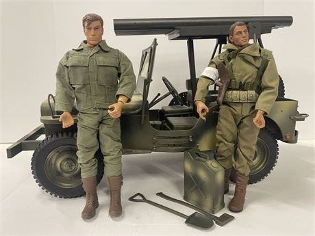 Collectible G.I. Joe Soldier Pair & Artillery Jeep