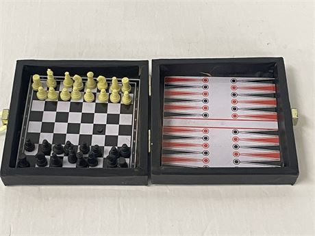 Collectible Mini Coca-Cola Chess/Backgammon Board