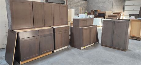 Assorted Shaker Style Cabinets (#2)