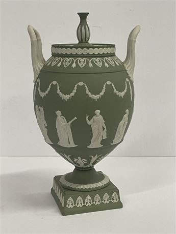 Antique Green Wedgwood Jasperware Ceramic Urn Vase After John Flaxman Cherubs