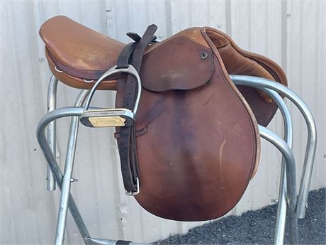 Great Condition English Harry Dabbs Riding Saddle