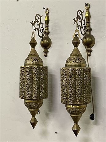 Vintage Collectible Brass Wall Mount Light Fixture Pair