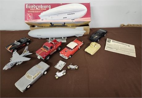 Collectible Hindenburg with Box & Assorted Models