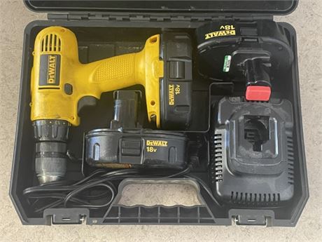 Dewalt Cordless Drill with Charger and 3 Batteries - Works!