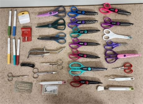 Assorted Large Set of Crafting/Pattern Scissors