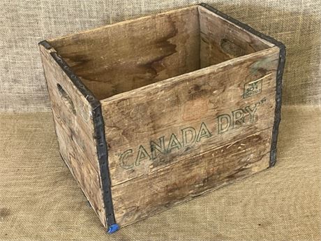 Vintage Canada Dry Soda Crate...15x11x12