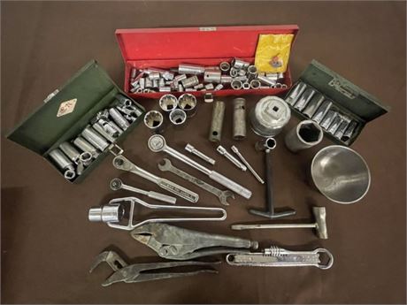 Assorted Sockets/Caddys/MIsc Tools