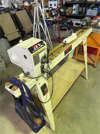 Jet Woodworking Machine..MISSING TAIL STOCK....with Tools