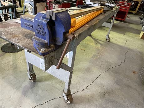 Vise with Rolling Steel Table