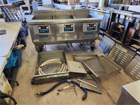 UltraFryer Systems Model BP20-20 Gas Fryer...No Oil Pump...Can Pair with Lot 154