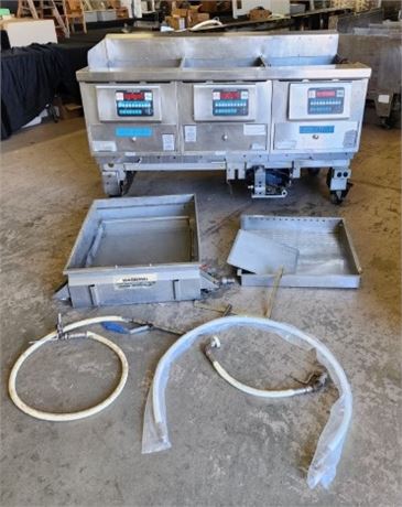 UltraFryer Systems Model BP20-20 Gas Fryer with Oil Pump...can Pair with Lot 153