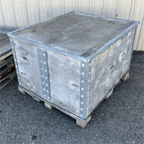 4 Collapsible Pallet Storage/Shipping Containers - 48x40x26