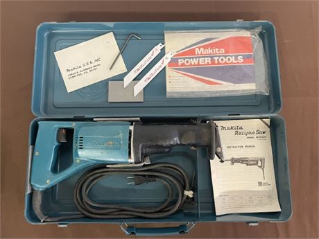 Makita Recipro Saw with Case