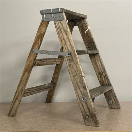 2' Step Ladder