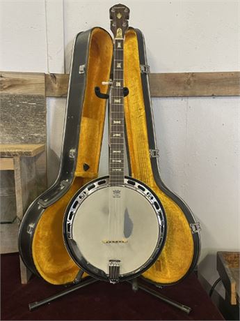 Vintage WASHBURN Banjo with Case