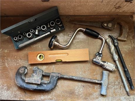 OLD HAND TOOLS