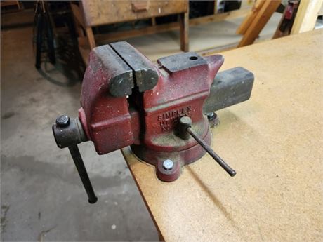 3.5" SIMPLEX Utility Vise...Table Not Included