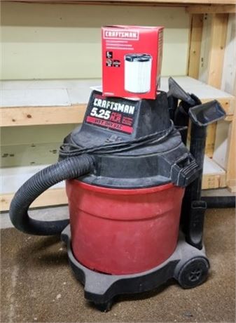 Large Craftsman 5.25HP Wet/Dry Vacuum