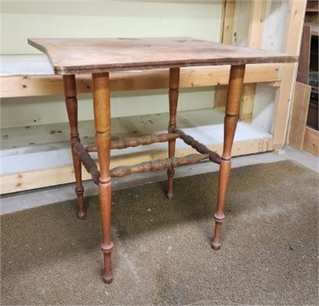 Vintage Accent Table...27x27x29