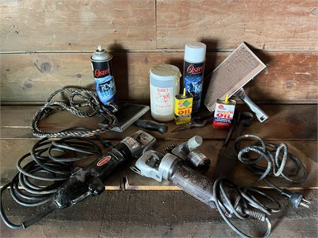 Livestock Grooming Equipment Nice Oil Tins