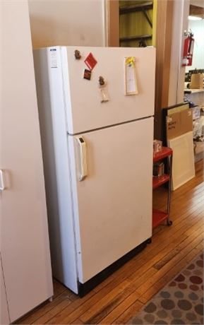 Refrigerator...29x27x60