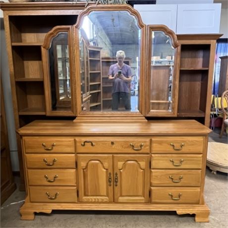 Vintage Mirrored Dresser...73x19x83