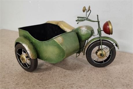 Metal Deco Motorcycle with Sidecar