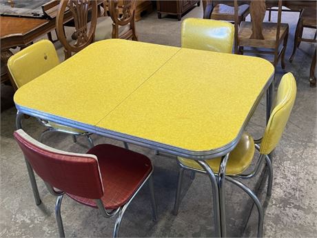 Vintage Chrome Kitchen Table with 4 Chairs...48x36x30