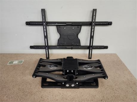 Adjustable Omnimount TV Mount...35x22