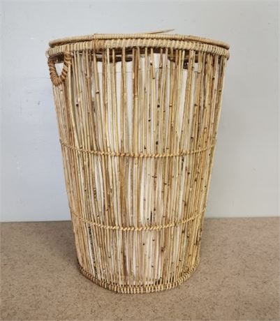 Nice Lidded Woven Clothes Hamper...18"diax24"