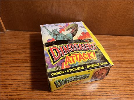 Box of "Dinosaurs Attack" Collectable Trading Cards 48 pks