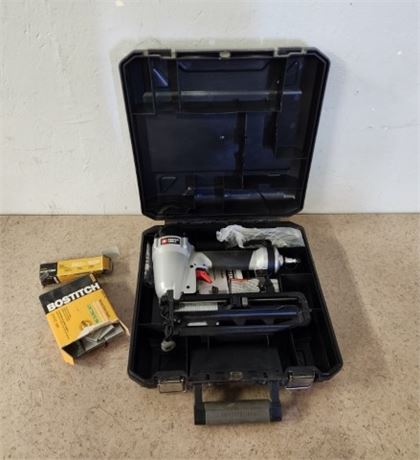 Like New Porter Cable 16ga Finish Nailer