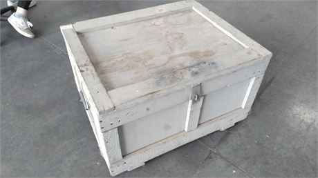 Wooden storage box/chest