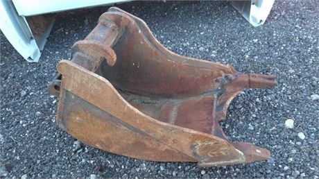 18" Bobcat Excavator Bucket