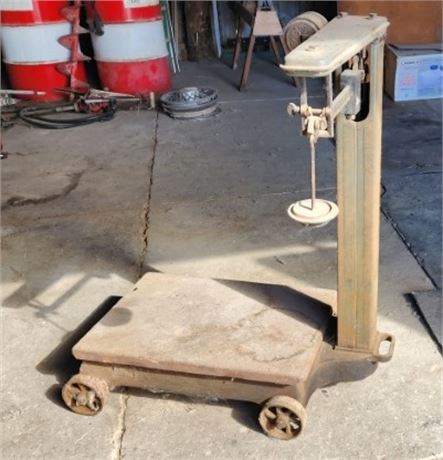 Vintage Fairbanks Feed Scale & Weights