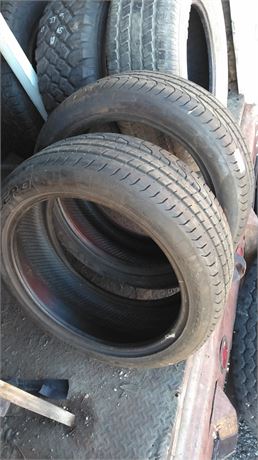 Pair of 245/45ZR20 Tires