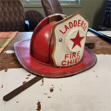Ladder 55 Fire Chief Helmet