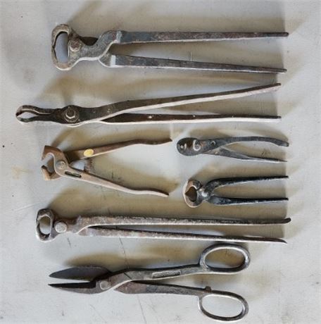 Assorted Shears/Pliers/Hoof Trimmers/Pullers