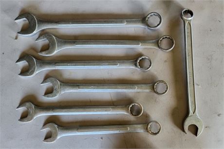 Large 1 1/2"-2" Wrenches
