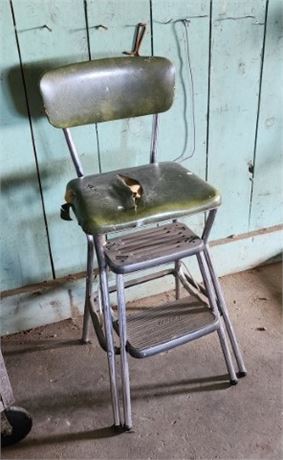 Vintage Step Stool Pair