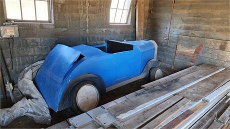 Prop Vintage Style Wood Car with Wheels...128x48x48
