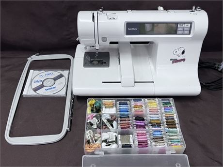 Brother PE-200 Snoopy Sewing Machine w/ Thread