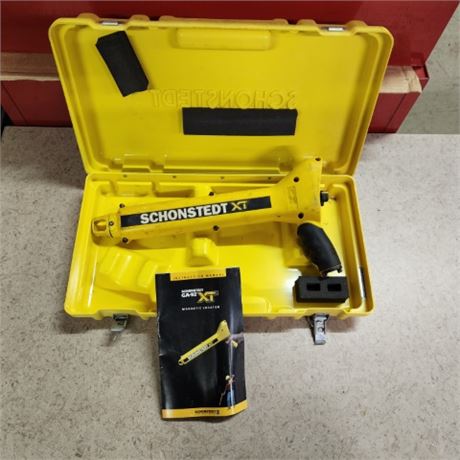 Schonstedt XT Magnetic Cable Locator with Case