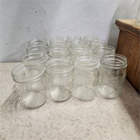 16-1Pint Canning Jars