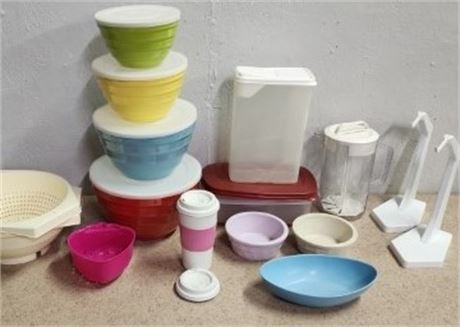 Lidded Nesting Bowls & Kitchen Prep Items