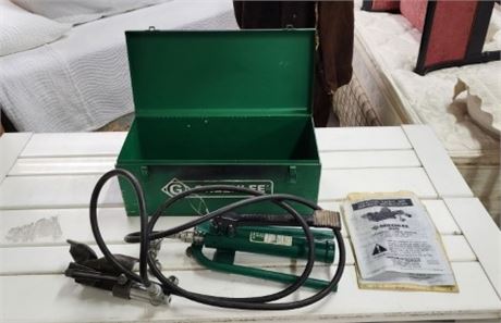 Greenlee 800 Cable Bender with Case