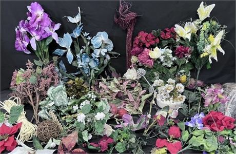 Assorted Floral Arrangement Items